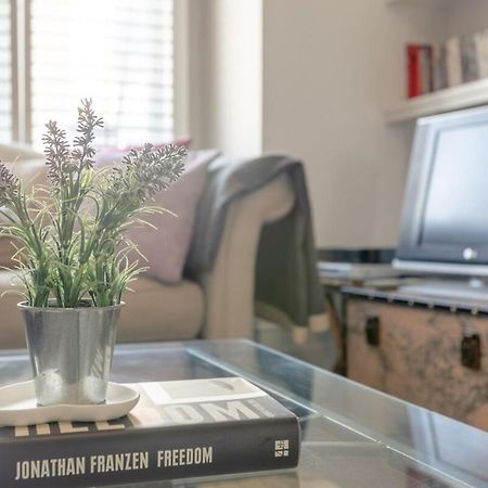 Stylish 1 Bed Apartment Near Battersea Park Londýn Exteriér fotografie